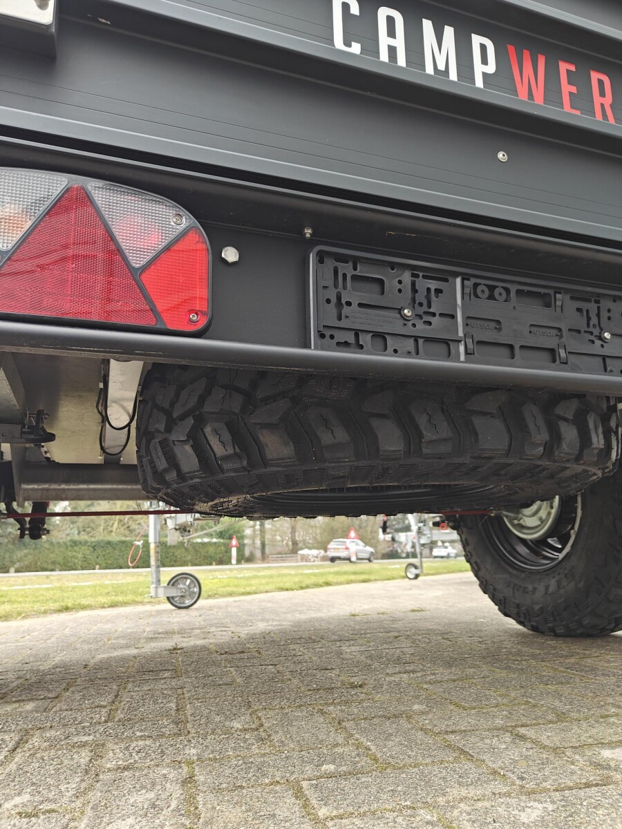 Reservewiel voor Offroader + Houder