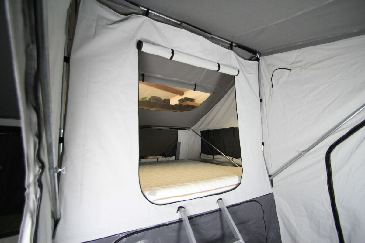 Scheidingwand voor ECONOMY slaapgedeelte